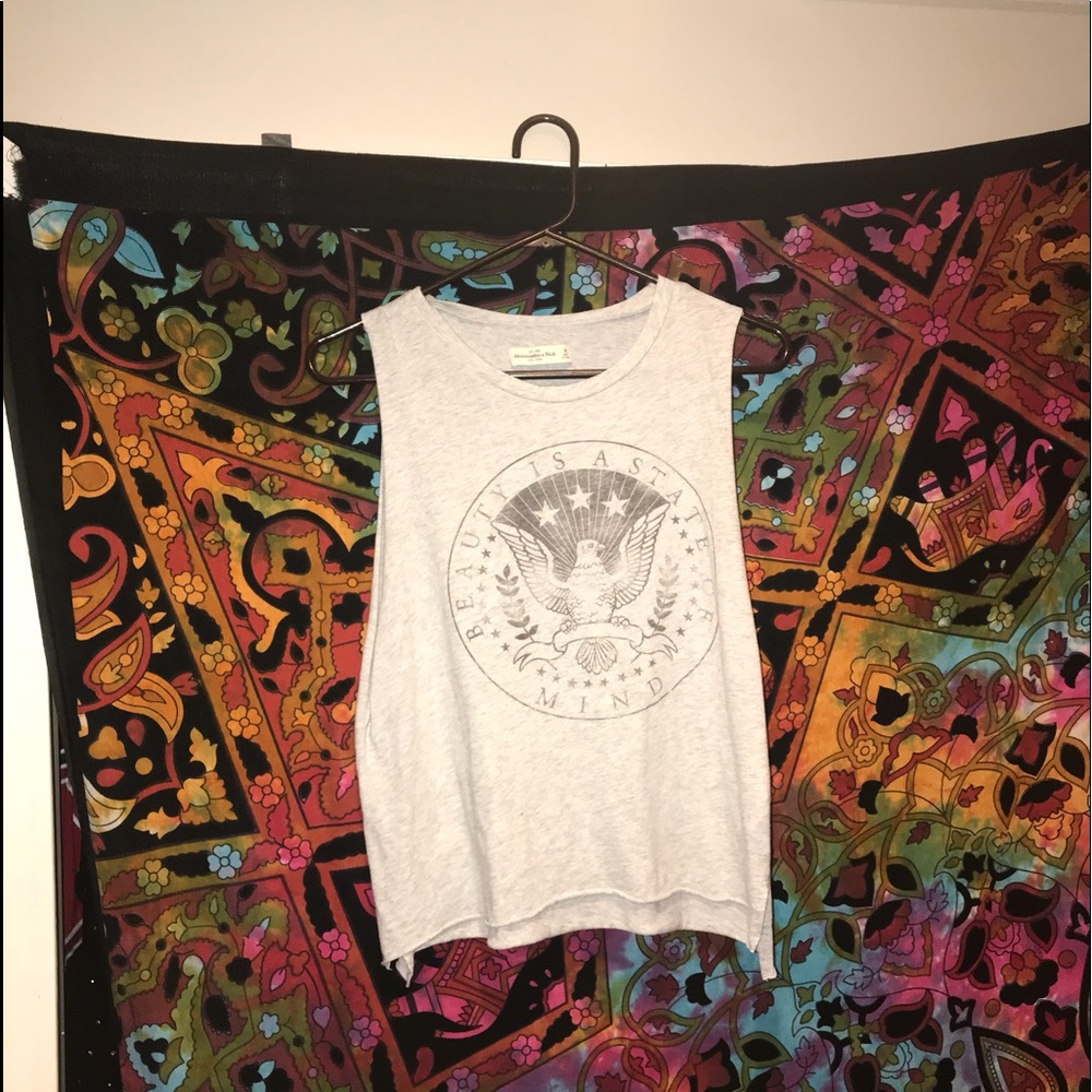 A&F Muscle Tee “beauty is a state of mind”